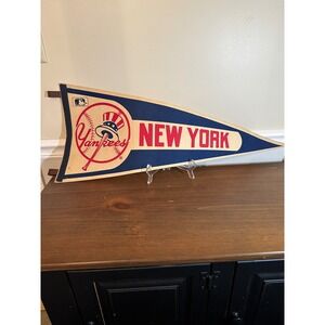 New York Yankees Pennant Flag Wall Decor Vintage Style Baseball Memorabilia